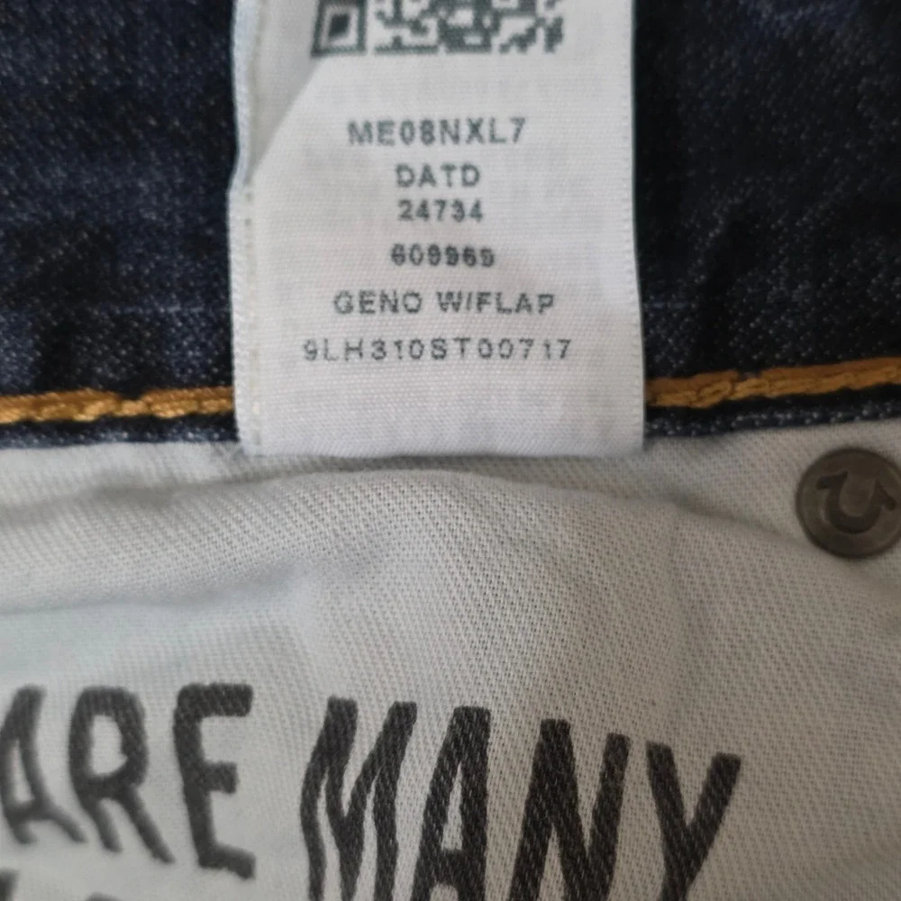 True Religion Geno Jeans Men 42W X 33L Blue Slim Fit Distressed Flap Pocket